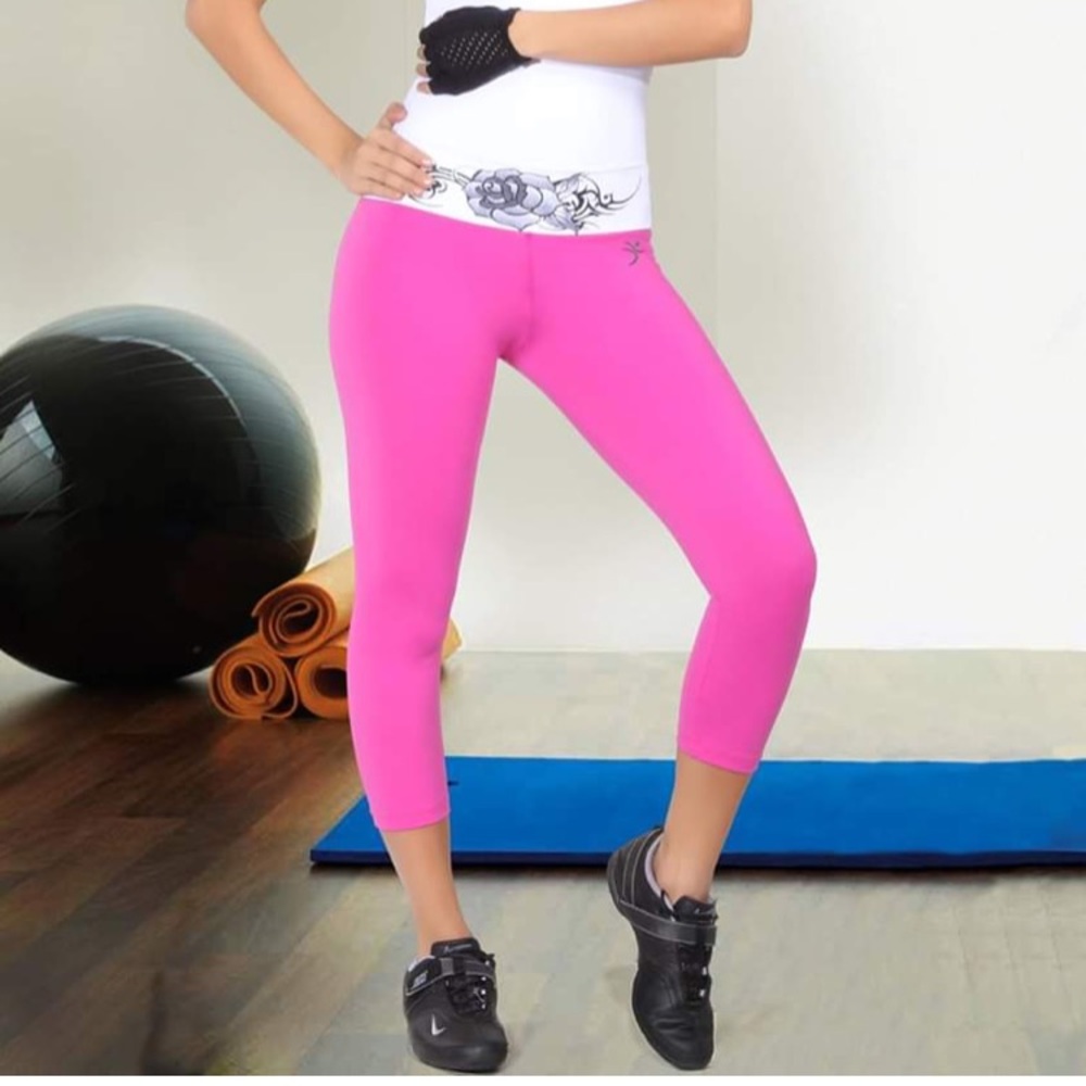 Stepavani Pink Capri Leggings + floral design